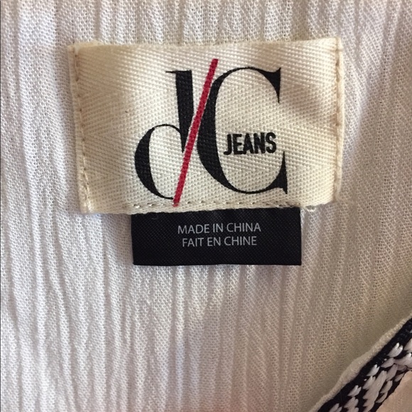 White flowing longsleeve - Picture 2 of 3